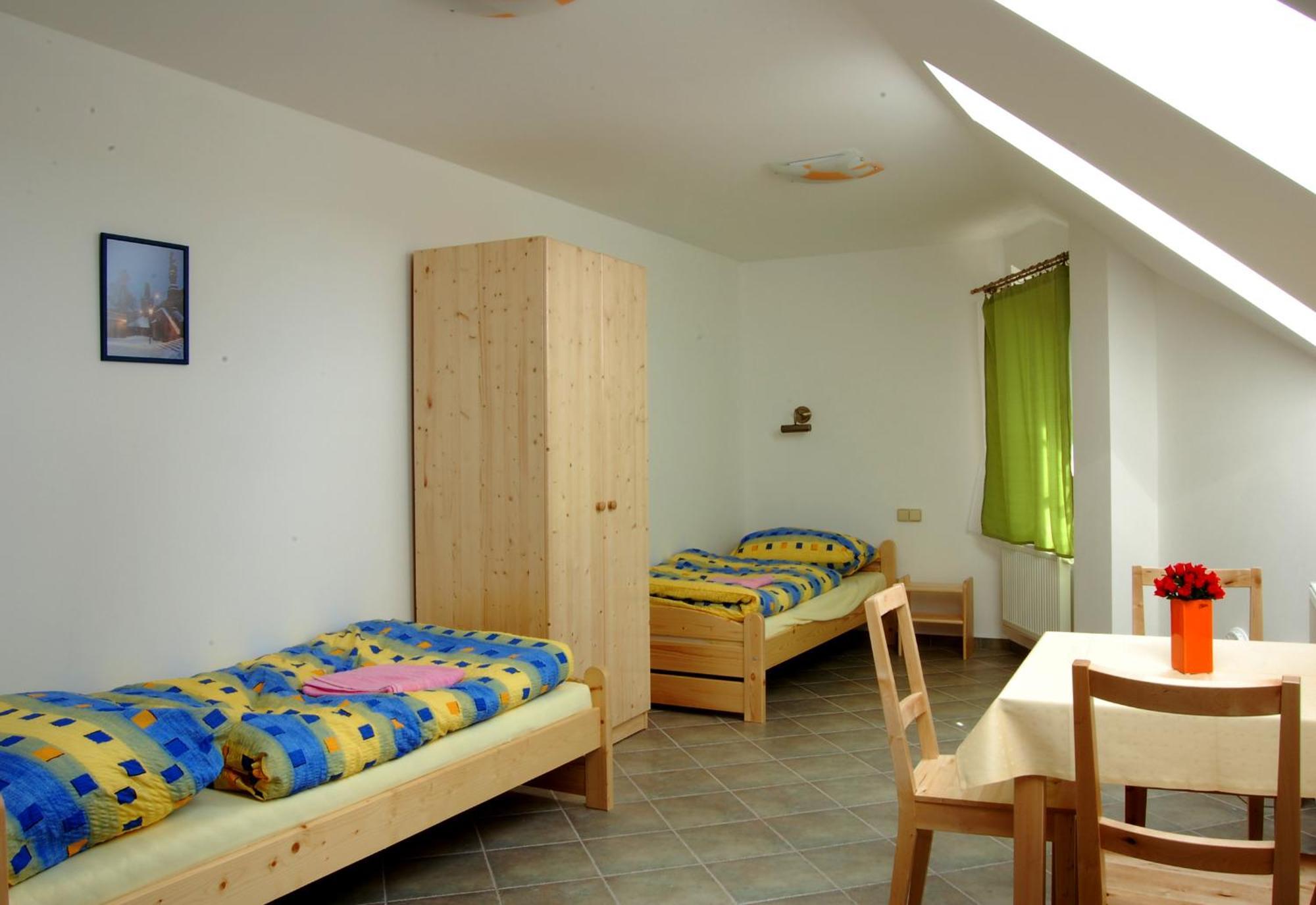 Pension Camp Prager Bagian luar foto